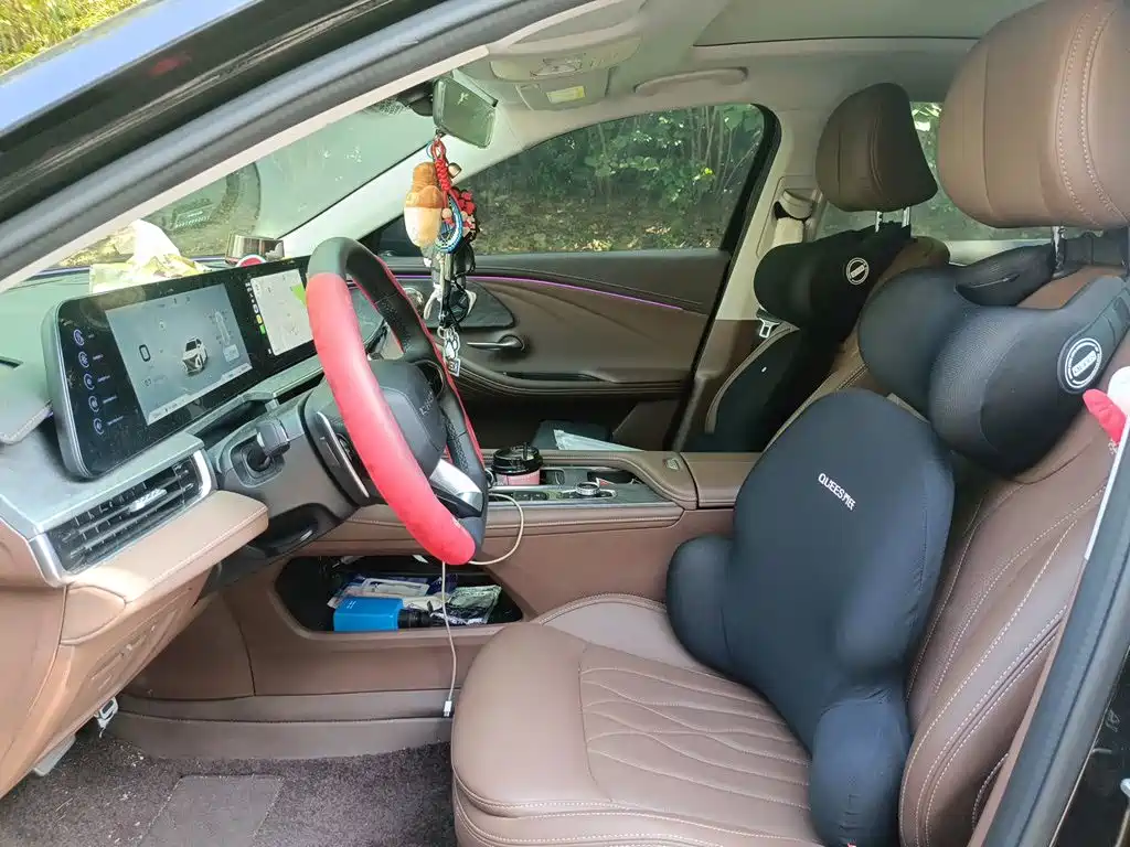 Chery Arrizo 8 2025 2025 Model 2.0T Automatic Royal+