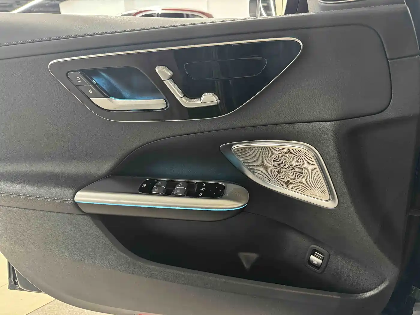 Mercedes-Benz C-Class 2023 C 260 L Night Edition Sport фото 12