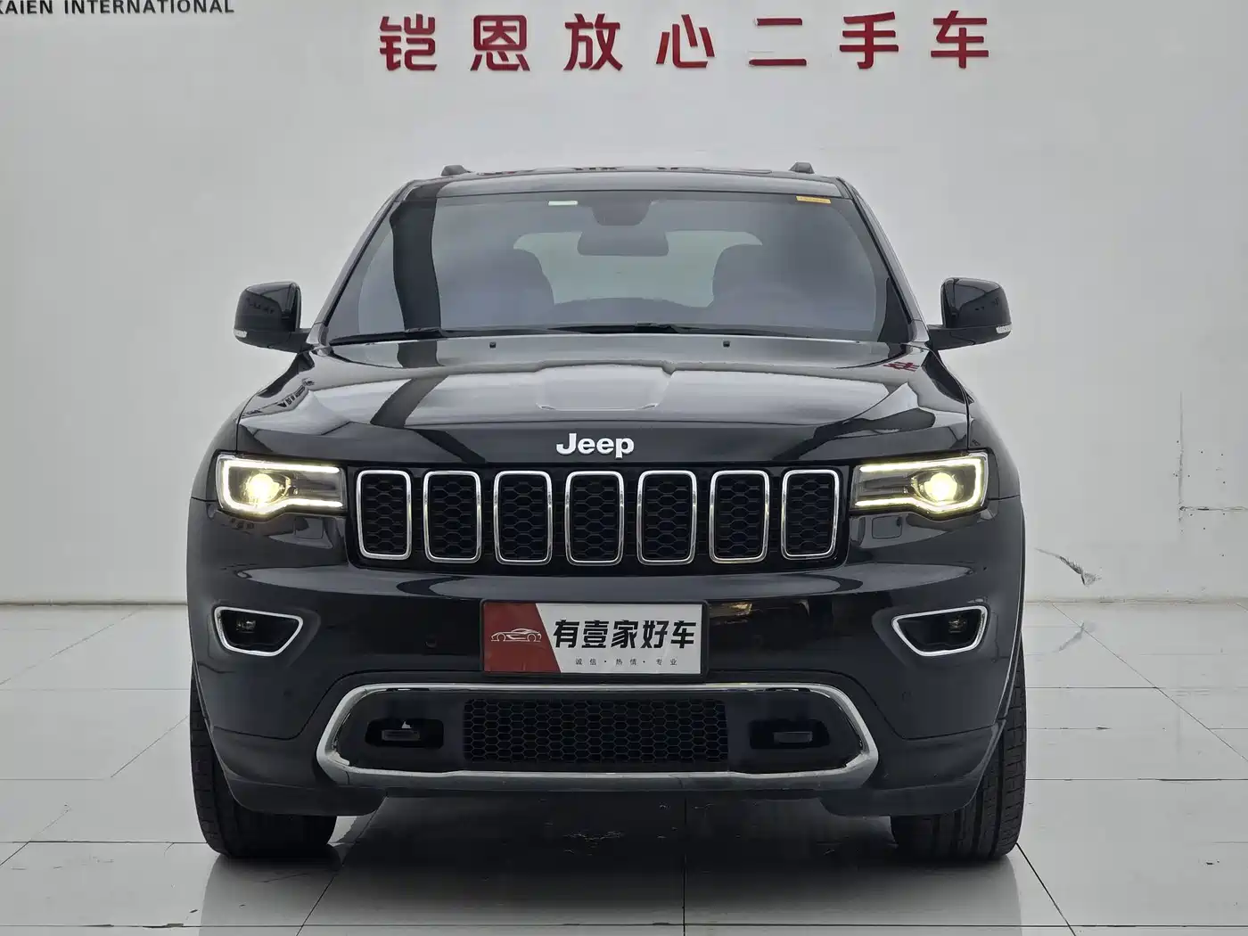 Фото 2 - Jeep Grand Cherokee (Import)