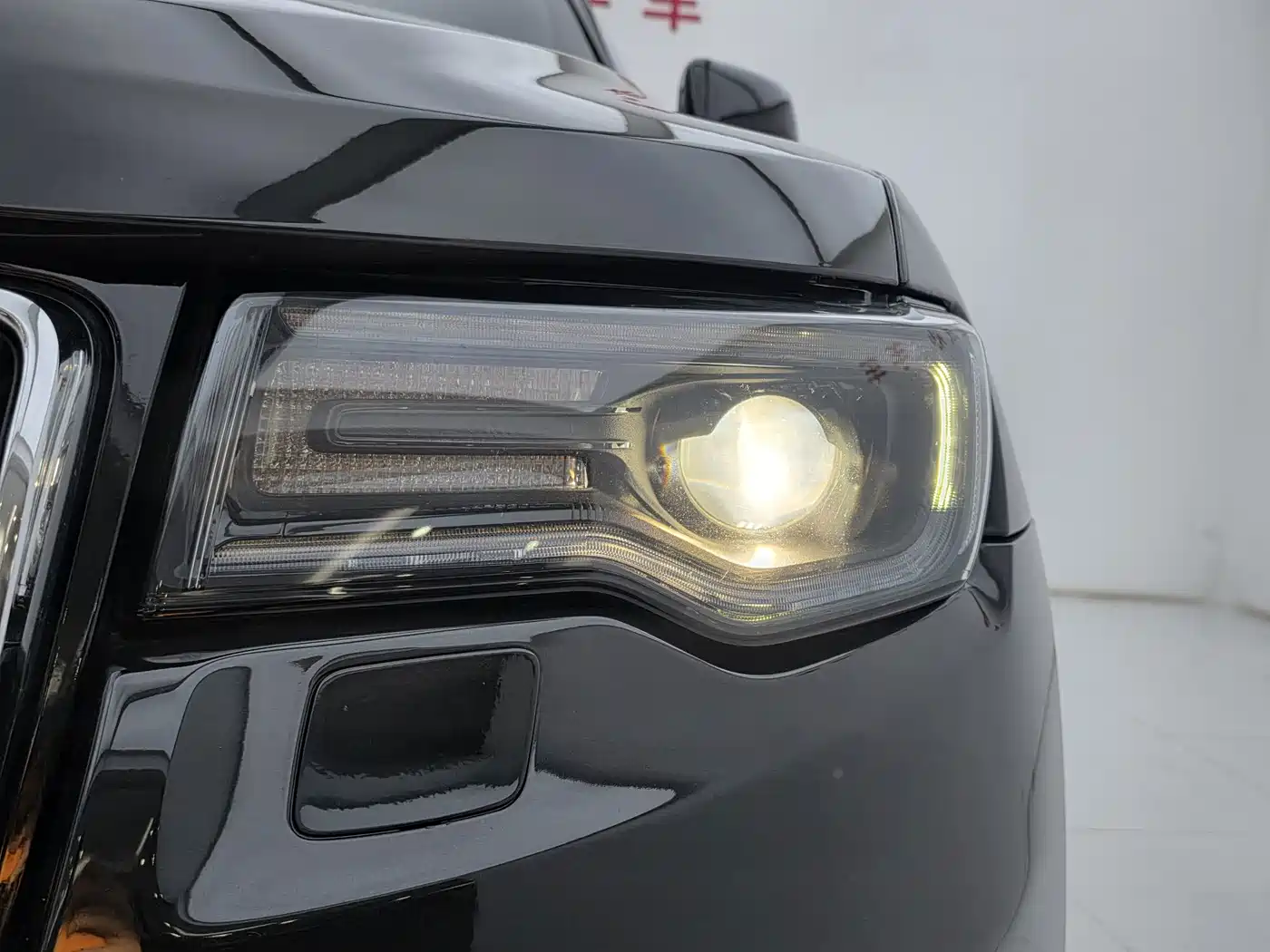 Фото 7 - Jeep Grand Cherokee (Import)