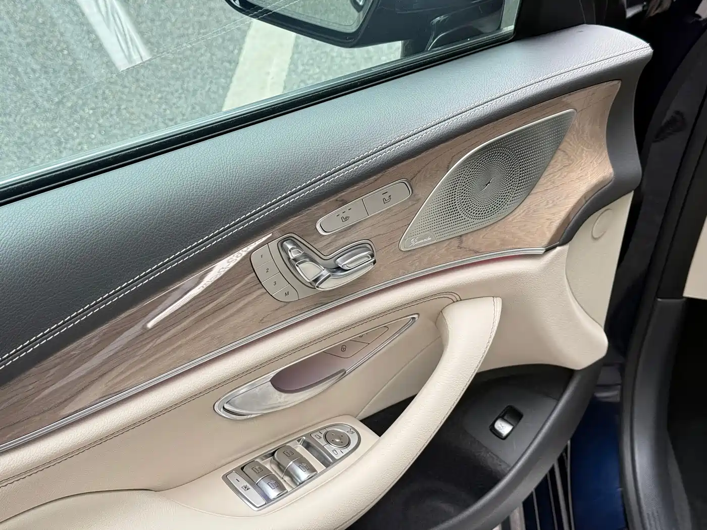 Mercedes-Benz CLS 2018 CLS 300 Luxury фото 6