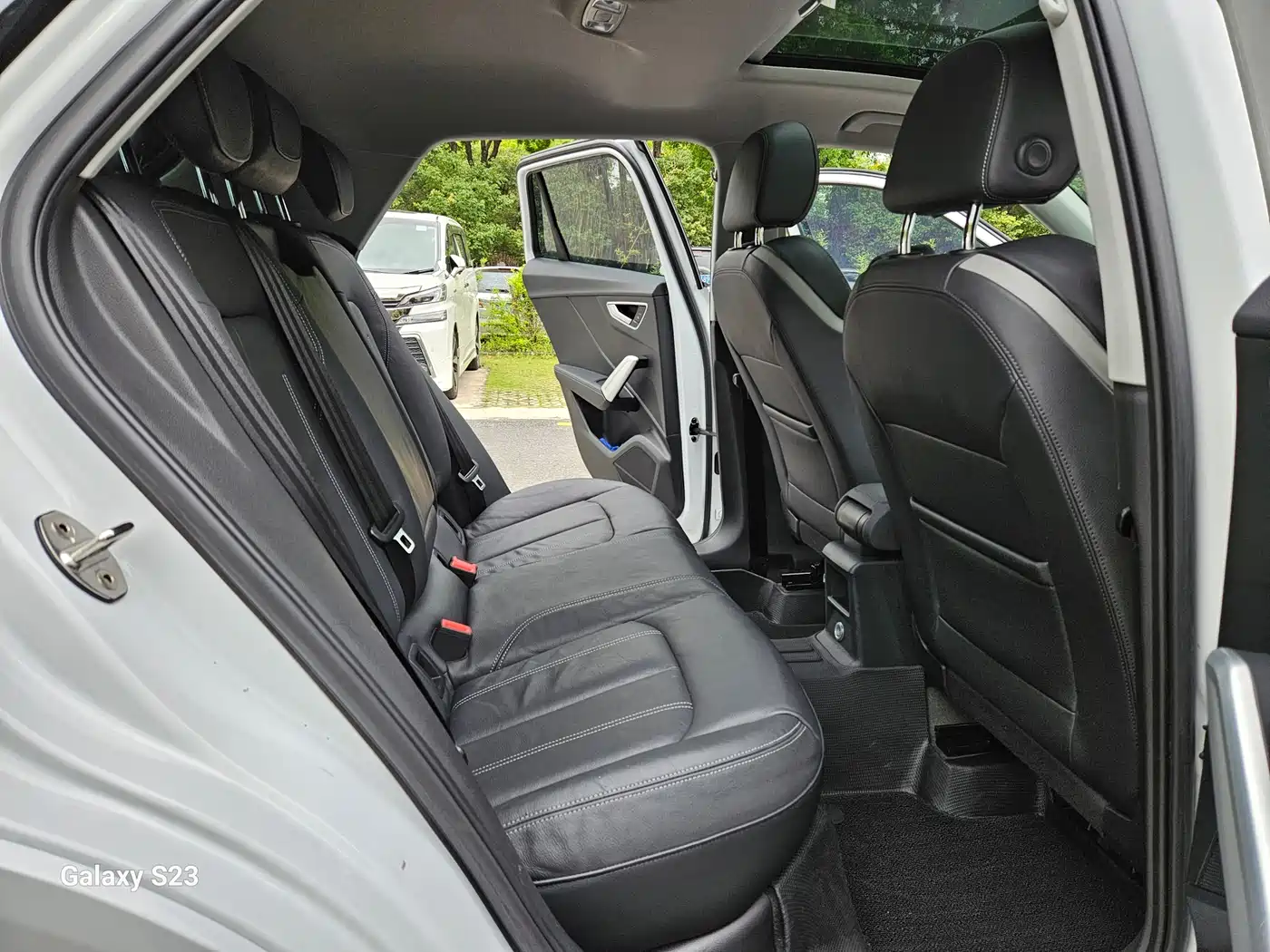 Audi Q2L 2018 35 TFSI Luxury Elegant China VI фото 13