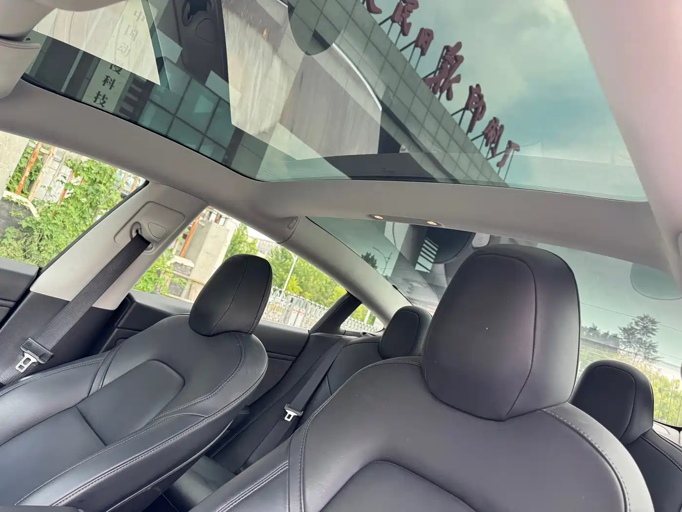 Tesla Model 3 (Import) 2019 2019 Long Range All-Wheel Drive Edition