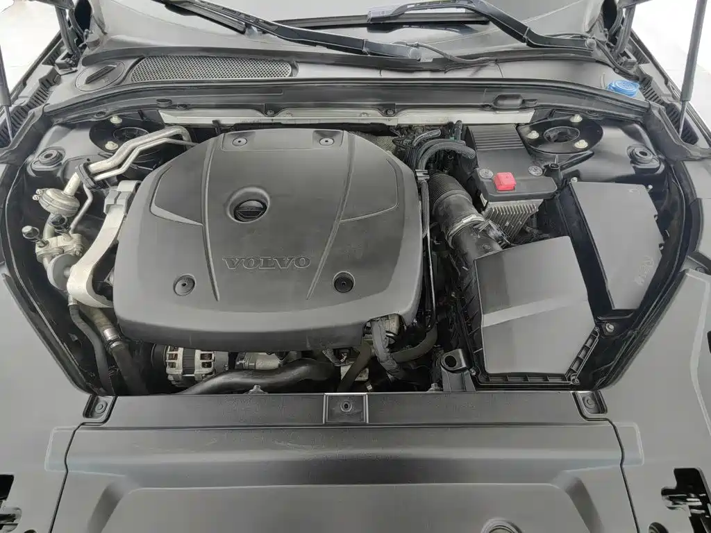 Фото 6 - Volvo S90
