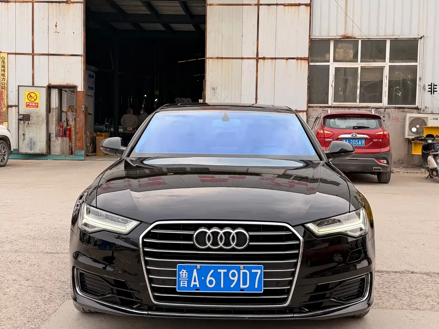 Audi A6L 2014 35 FSI Luxury фото 2