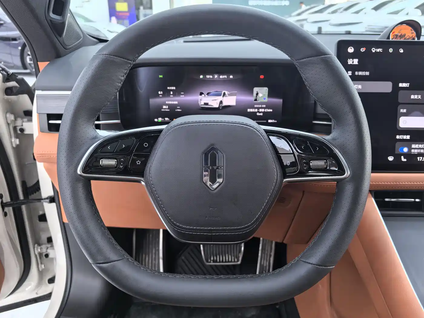 AITO Wenjie AITO M5 2025 Extended Range Ultra AWD фото 7