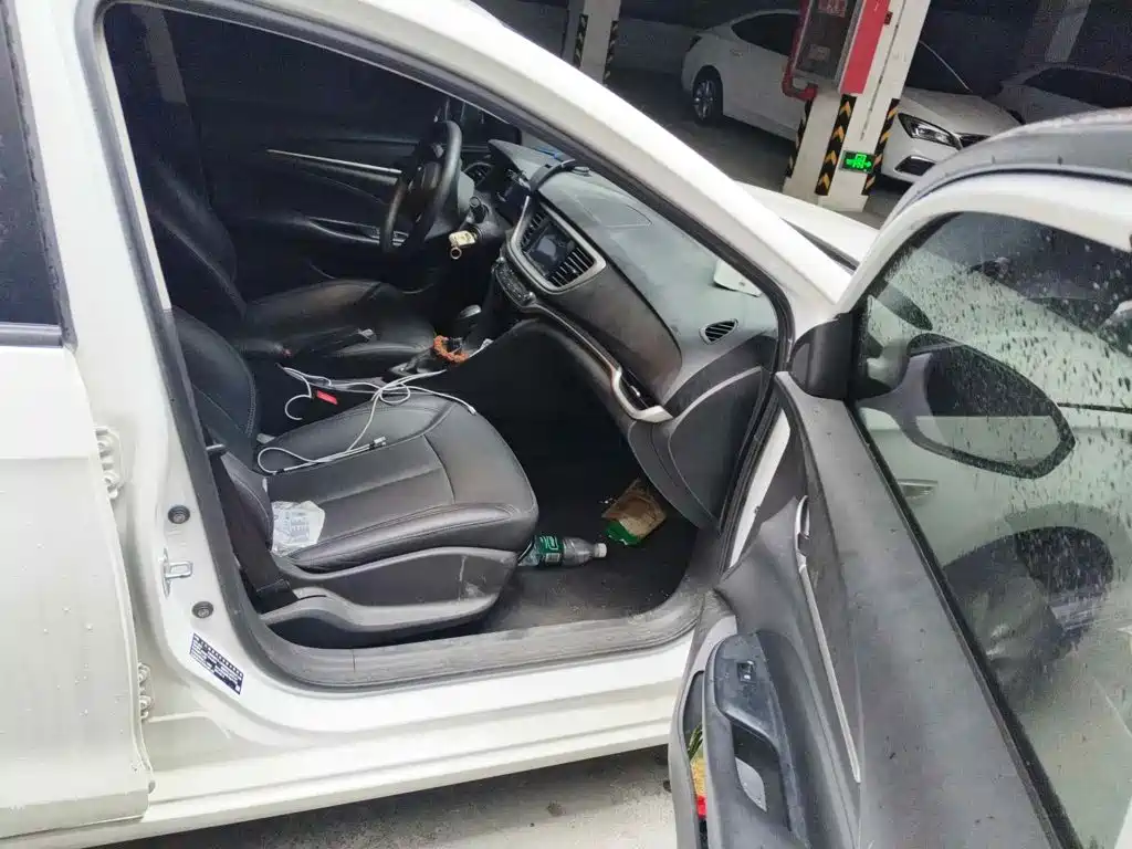 Фото 12 - Buick Excelle