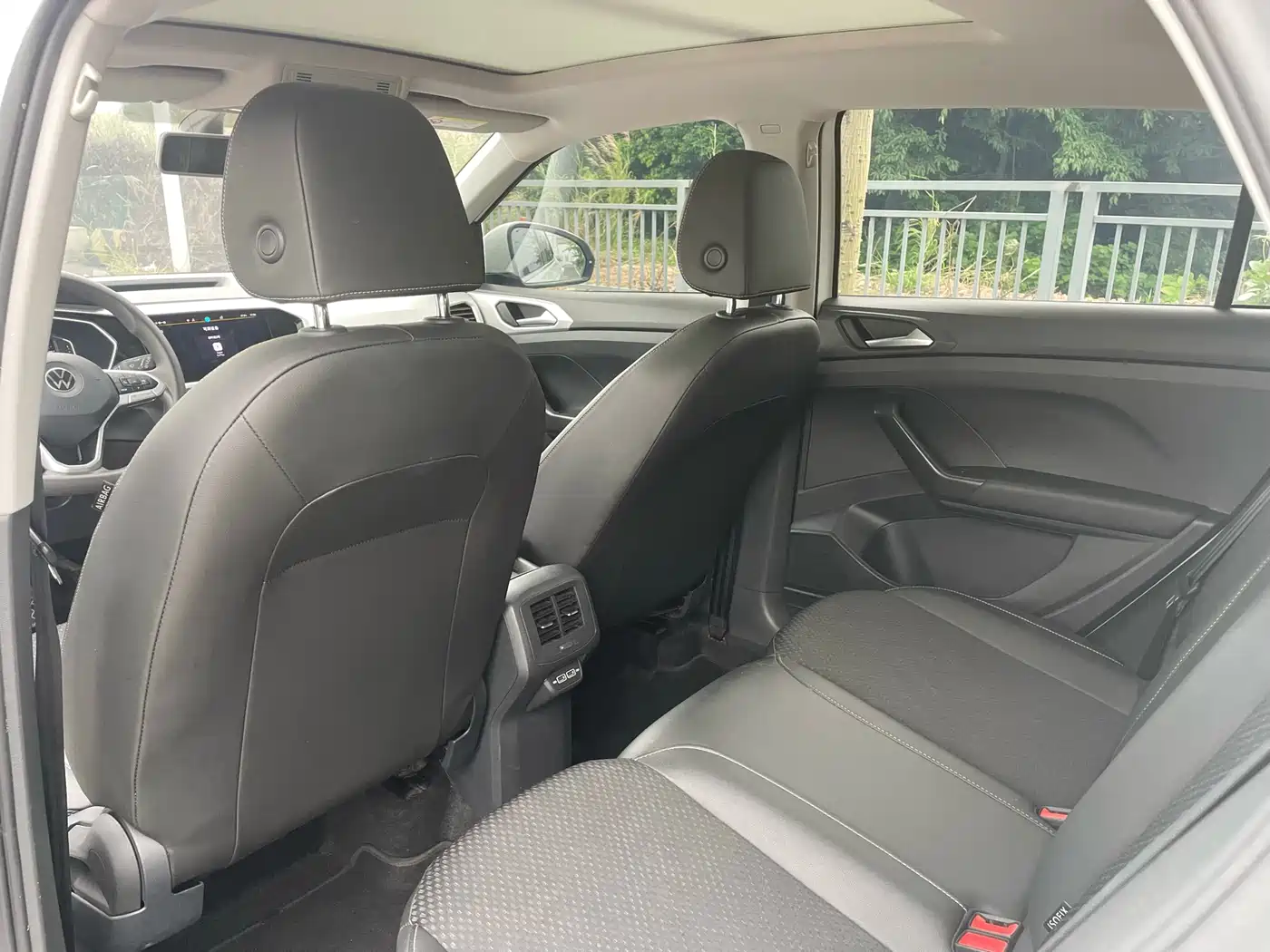 Volkswagen Tanying 2021 1.5L Automatic Smart Connect Edition фото 15