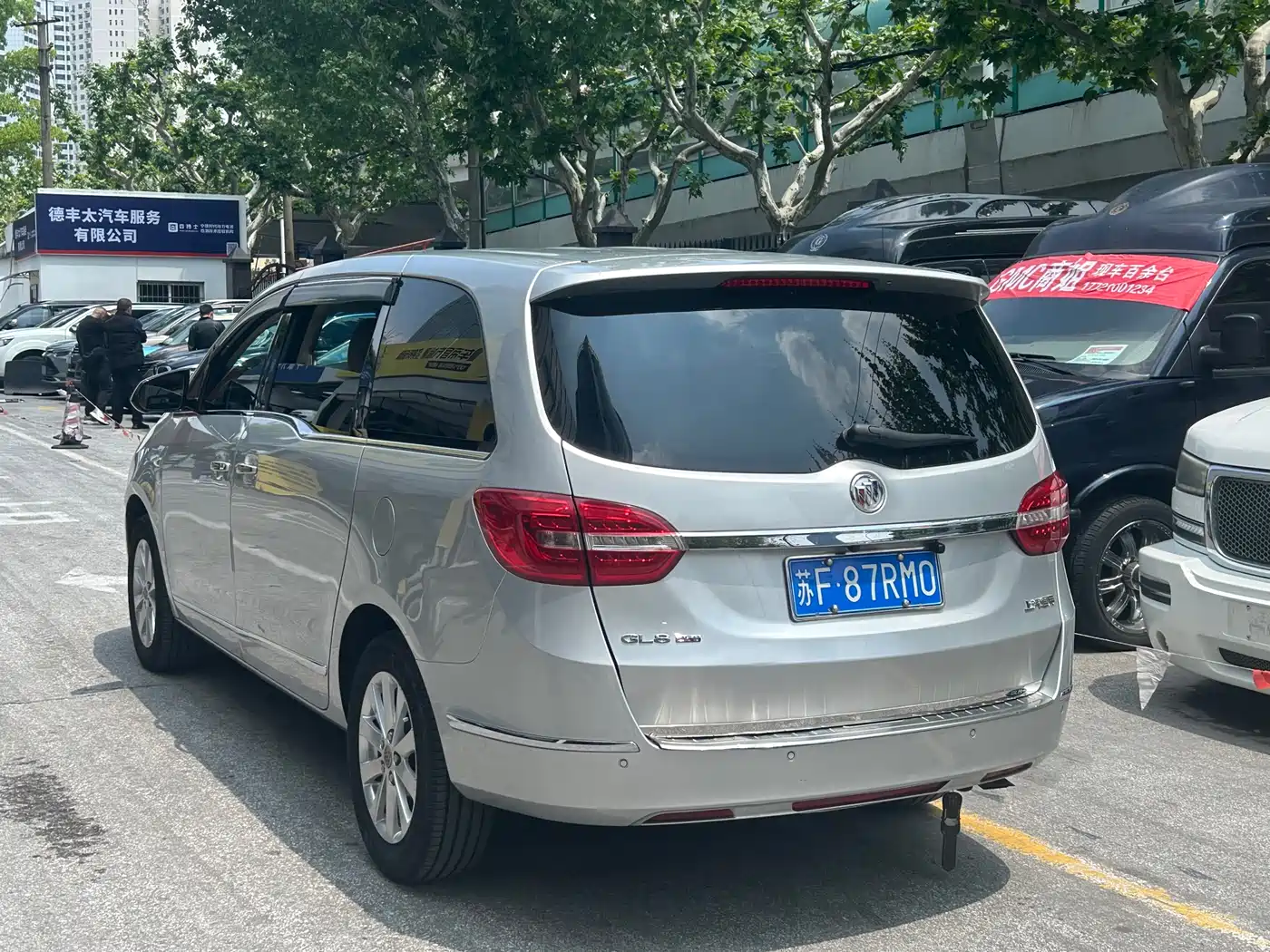 Buick GL8 2017 25S Luxury China V фото 4