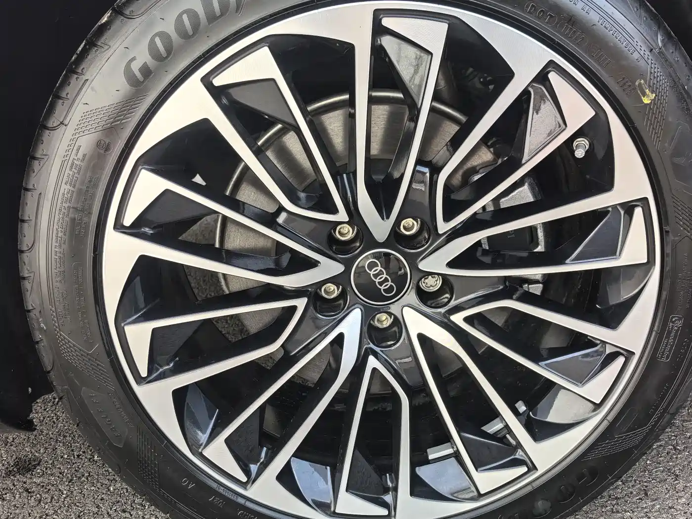 Audi A7L 2026 2025 Model Year 45 TFSI Luxury