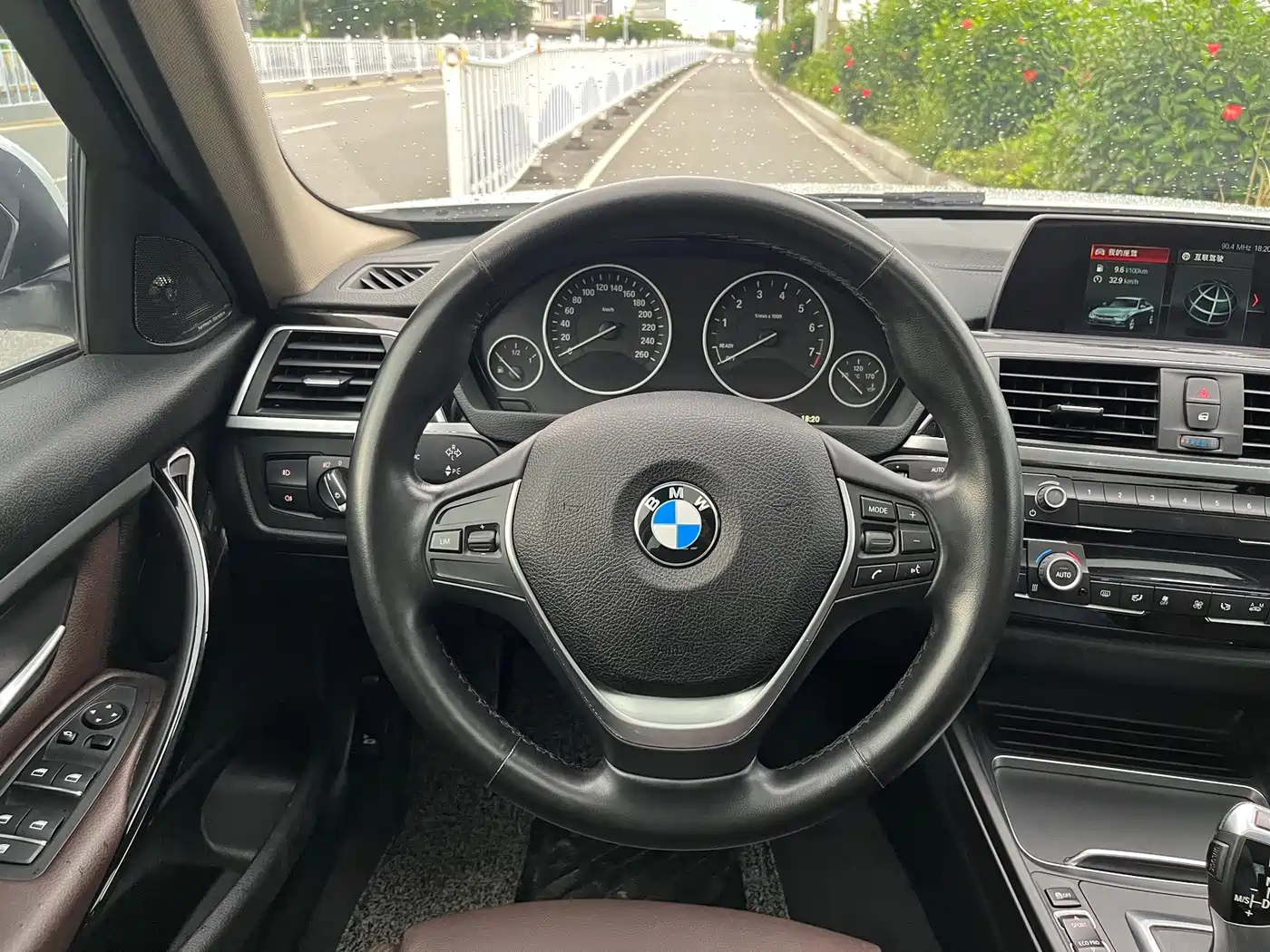 BMW 3 Series 2018 320Li Fashion Style фото 8
