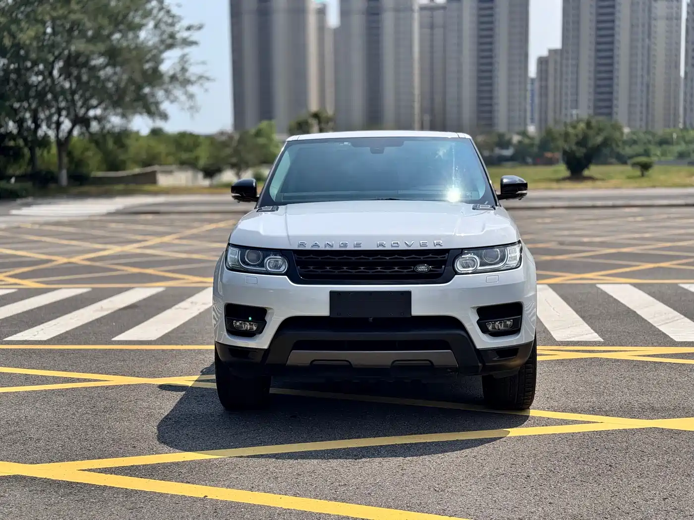 Land Rover Range Rover Sport 2016 Model 3.0 SC V6 HSE фото 22