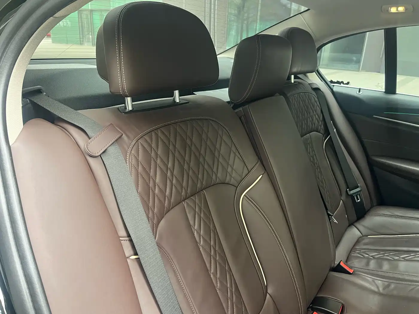 BMW 5 Series New Energy 2019 Facelift 530Le Pioneer Edition фото 26