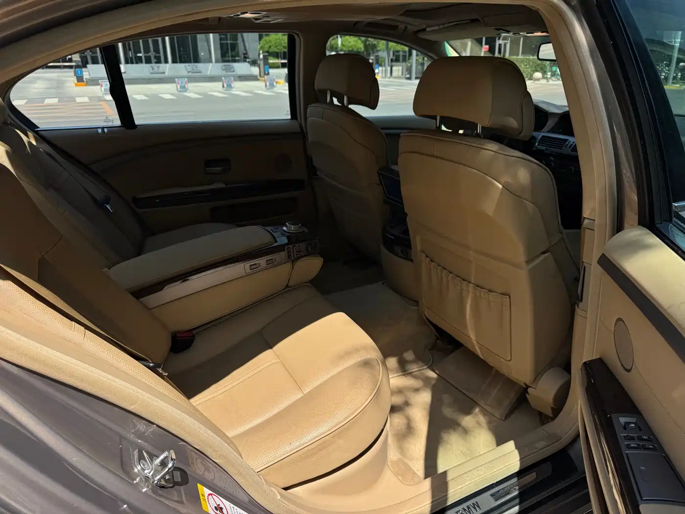BMW 7 Series 2005 Model 740Li фото 20