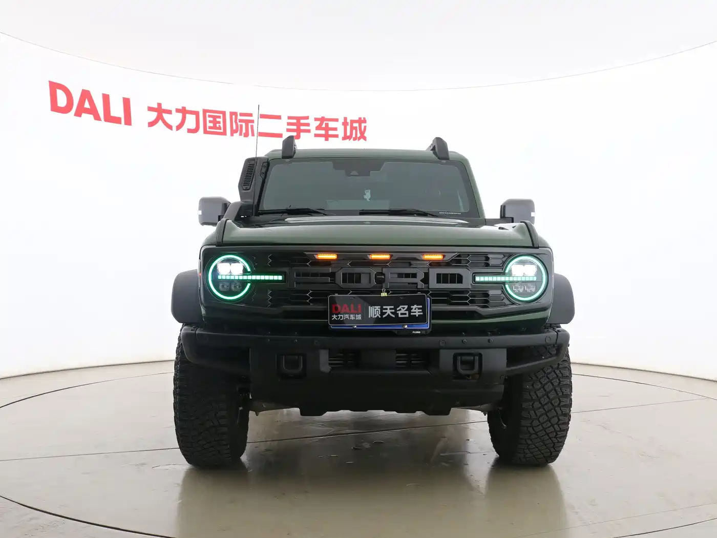 Фото 2 - Ford Bronco
