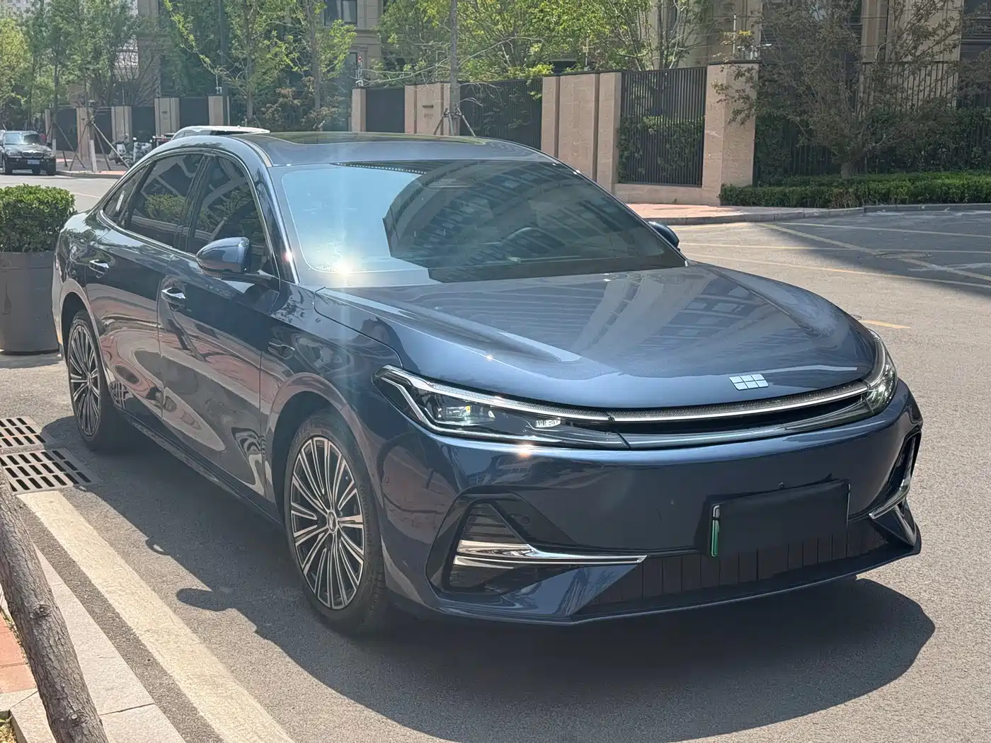 Geely Galaxy Galaxy A7 2025 EM-i фото 3