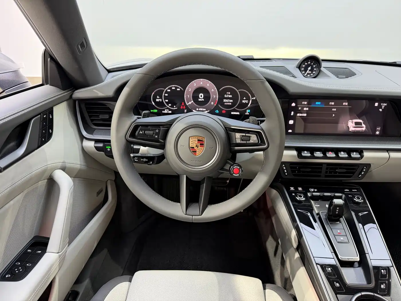 Porsche 911 2025 Carrera 3.0T фото 11