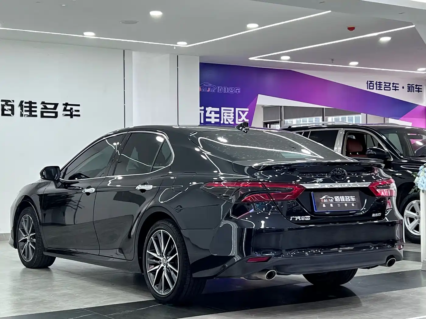 Toyota Camry 2021 2.5G Luxury Edition фото 7