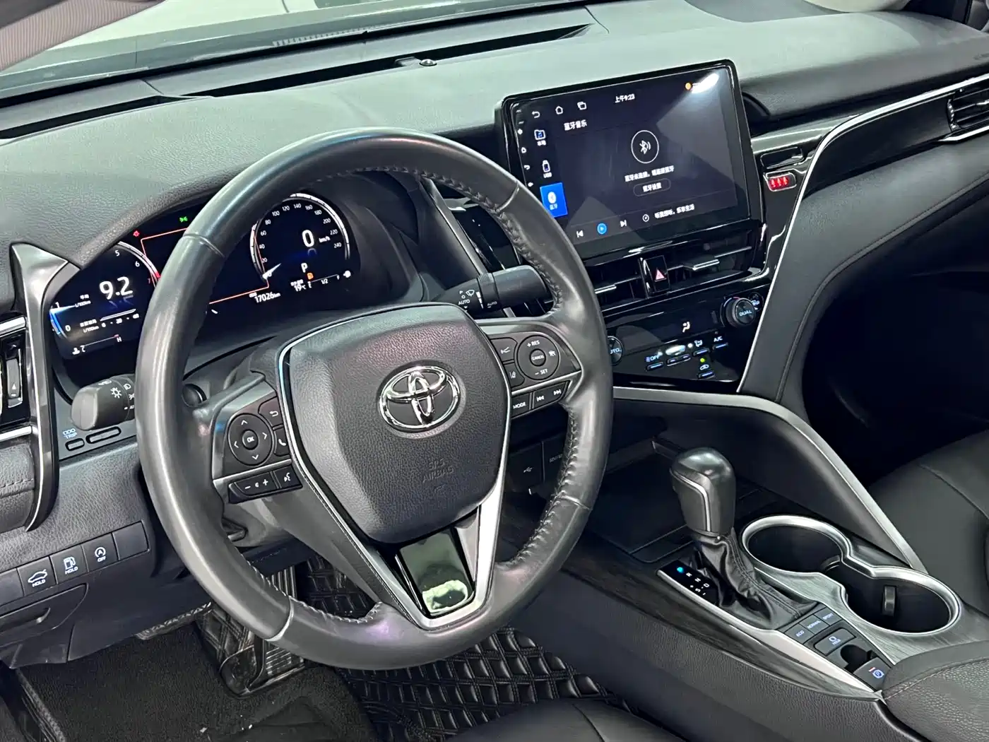 Toyota Camry 2021 2.5G Luxury Edition фото 14