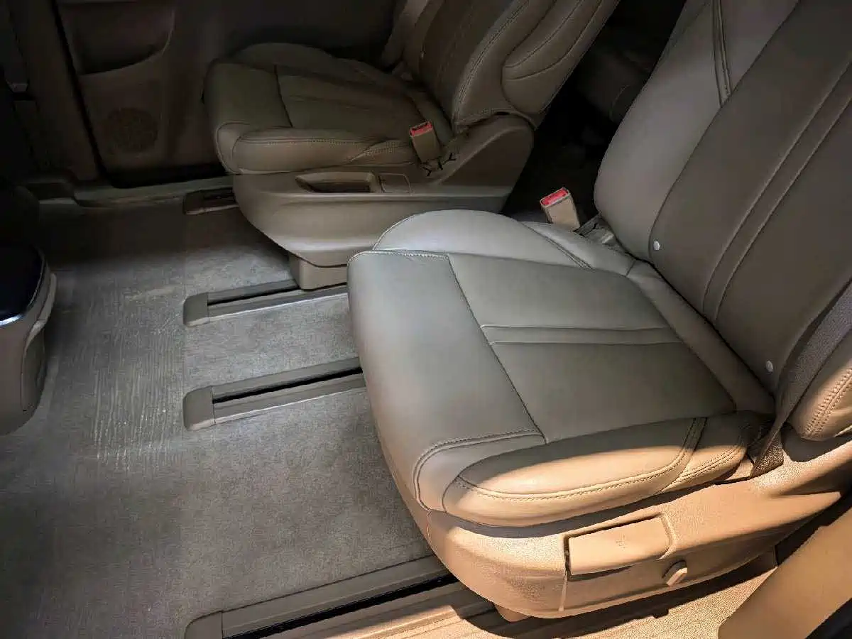 Buick GL8 2017 ES 28T Premium China V фото 14