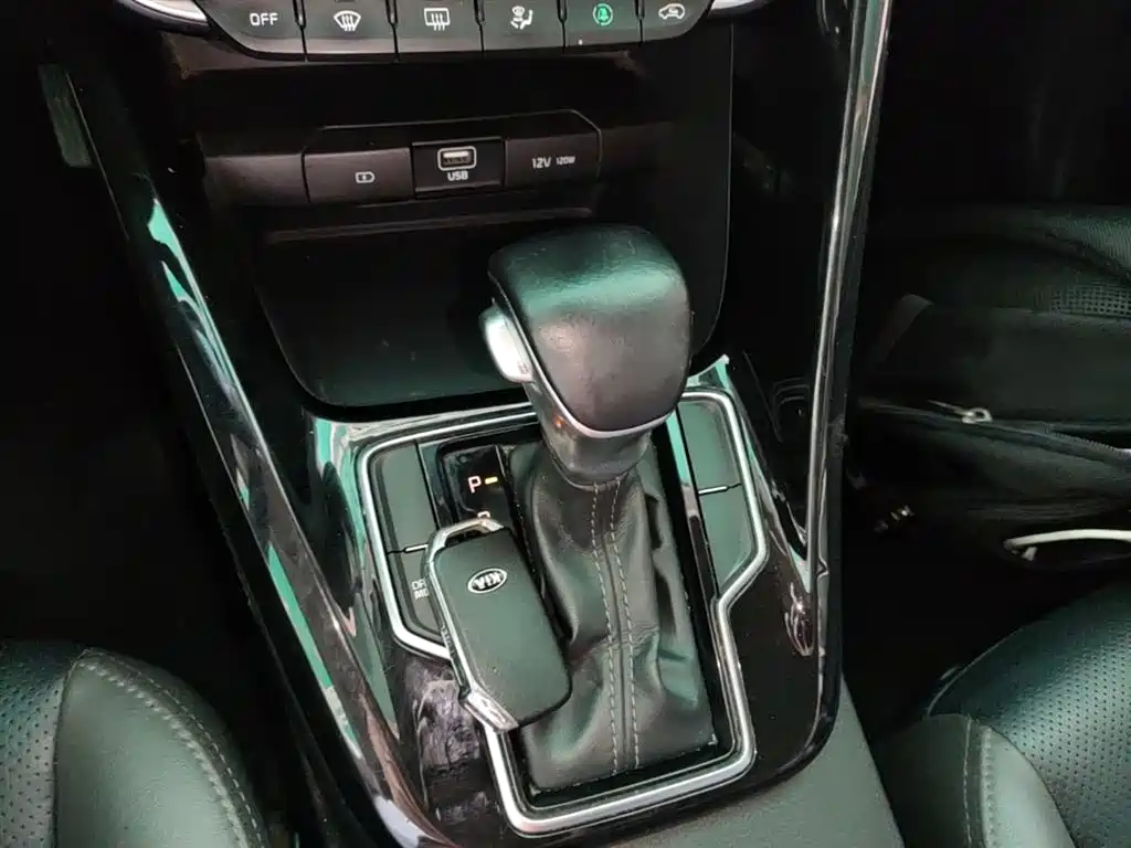Kia Sportage 2019 2.0L Automatic Smart Luxury Edition фото 14