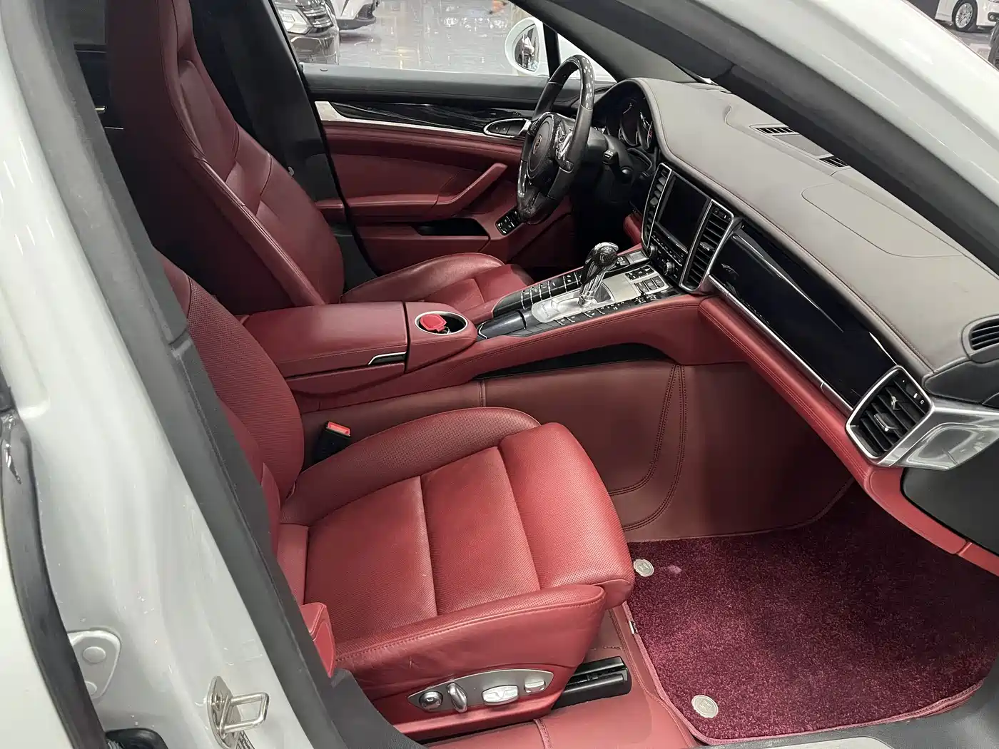 Porsche Panamera 2016 Panamera Executive Edition 3.0T фото 5