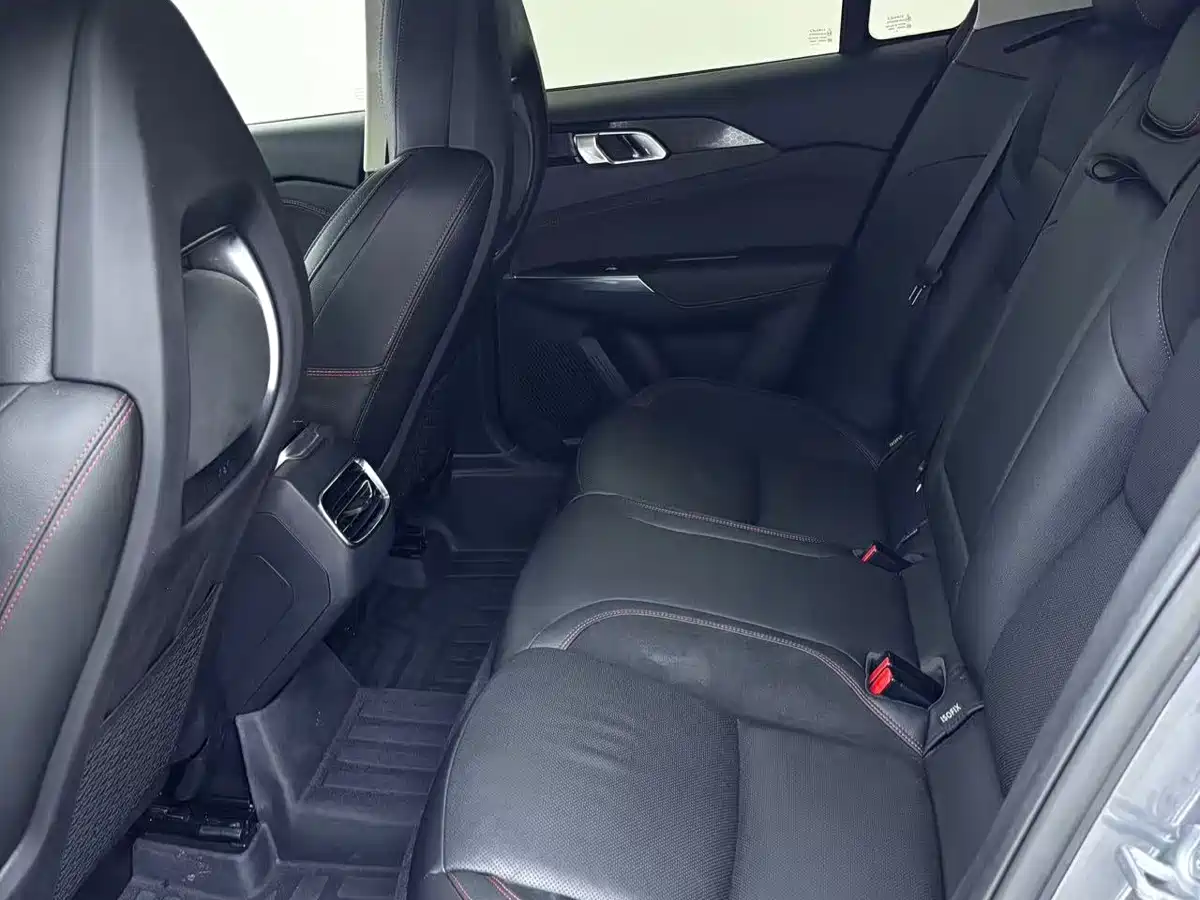 Lynk & Co 02 2019 1.5T DCT FWD Jin Pro Version China VI фото 9
