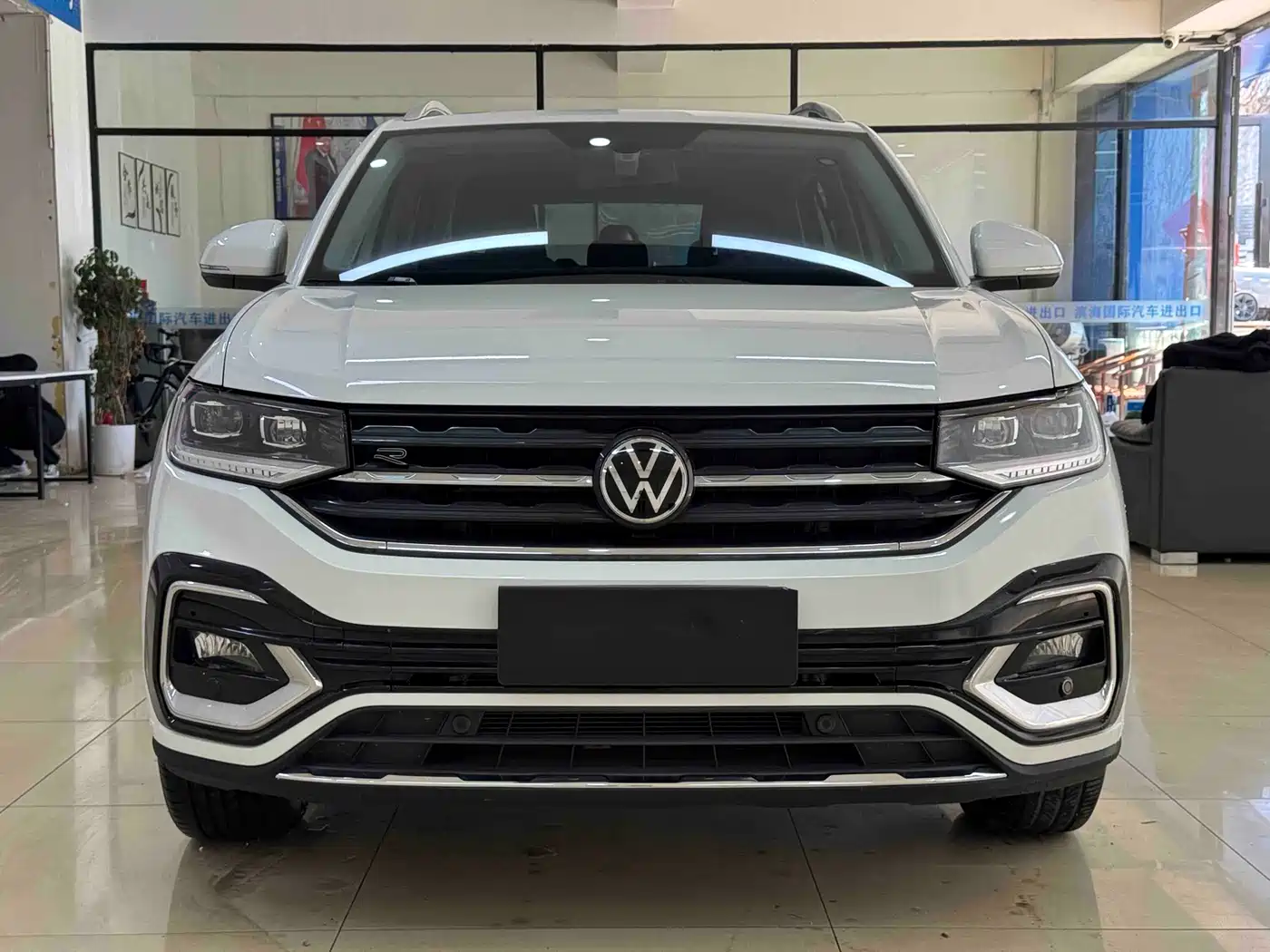 Volkswagen Tanying 2021 280TSI DSG R-Line Intelligent Connect Edition фото 2