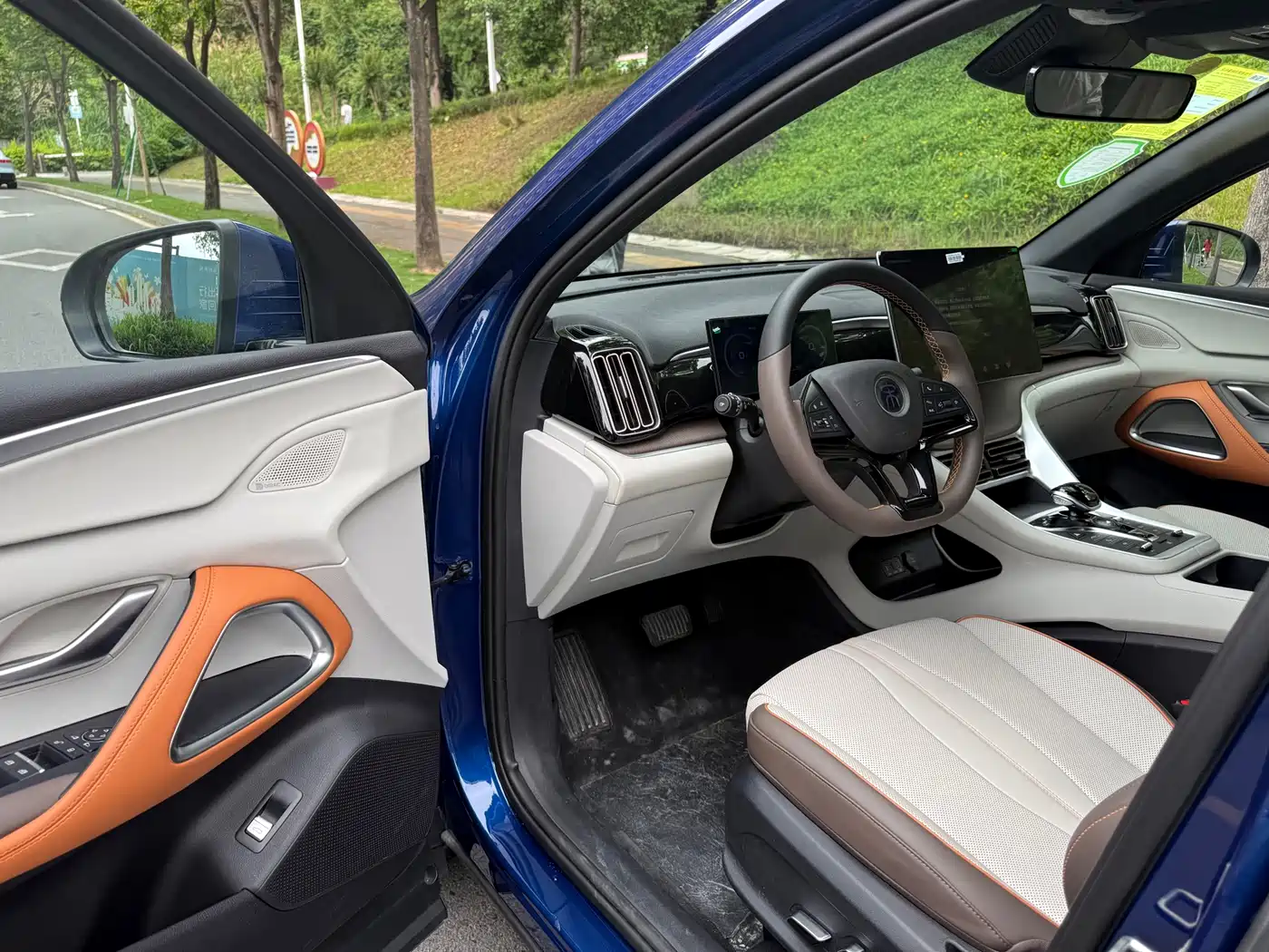 BYD Song Pro New Energy 2023 Champion Edition DM-i 110KM Excellence фото 17