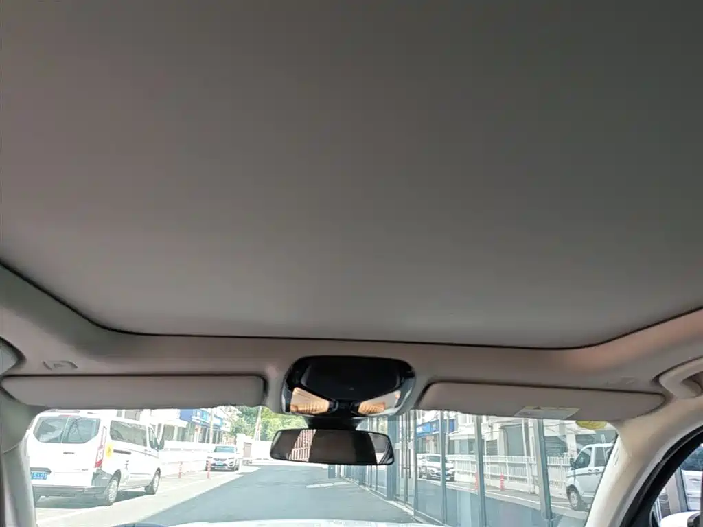 BMW 3 Series 2025 325Li M Sport Package фото 25