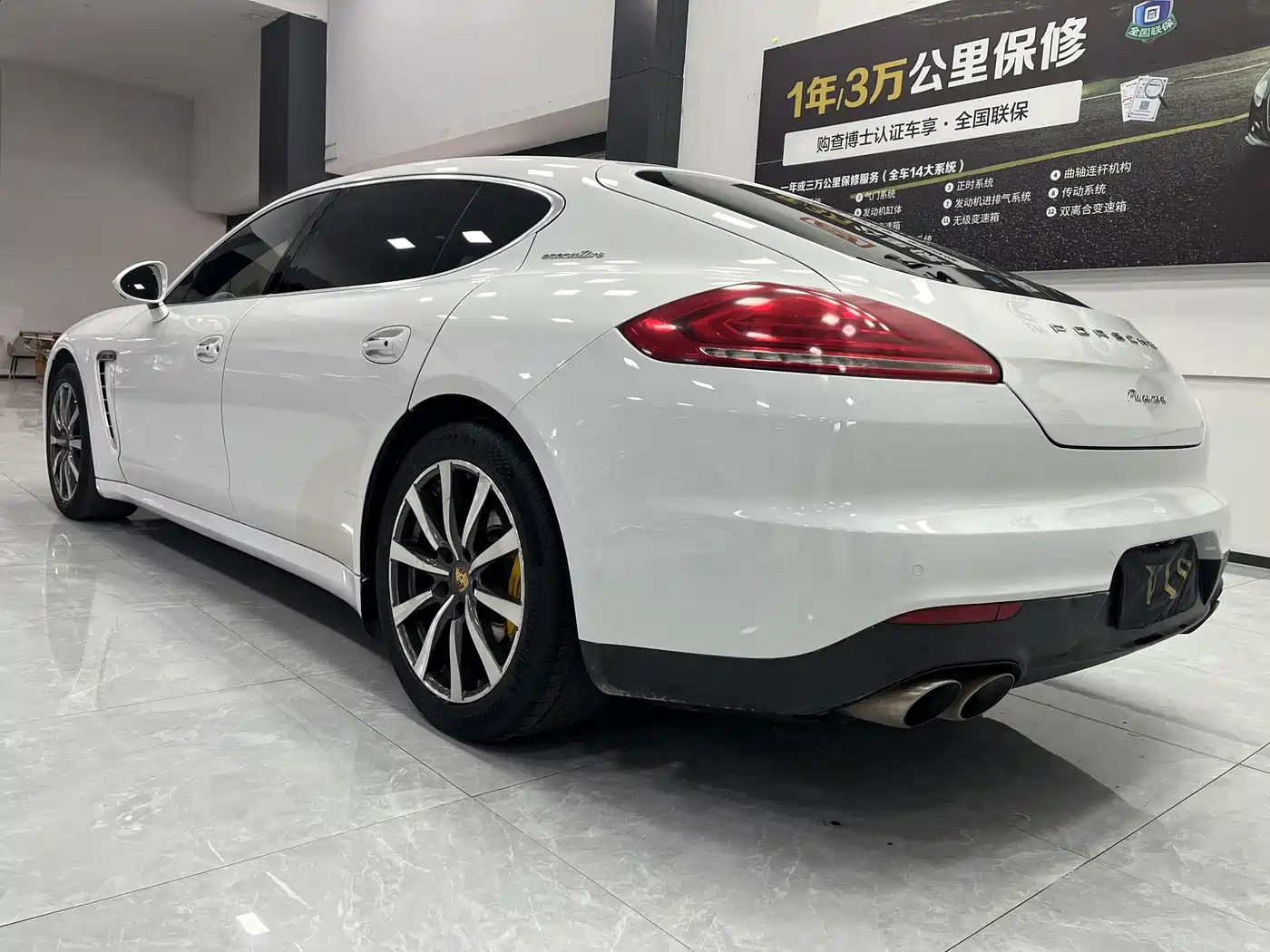 Porsche Panamera 2016 Panamera Executive Edition 3.0T фото 12