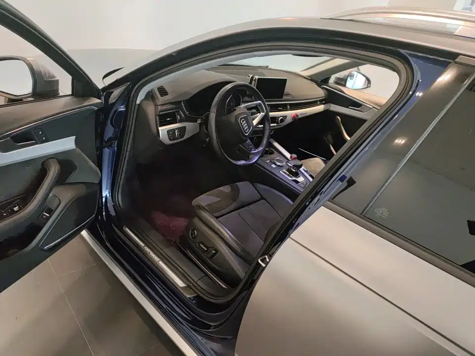 Audi A4 (Import) 2019 2019 45 TFSI allroad quattro Fashion