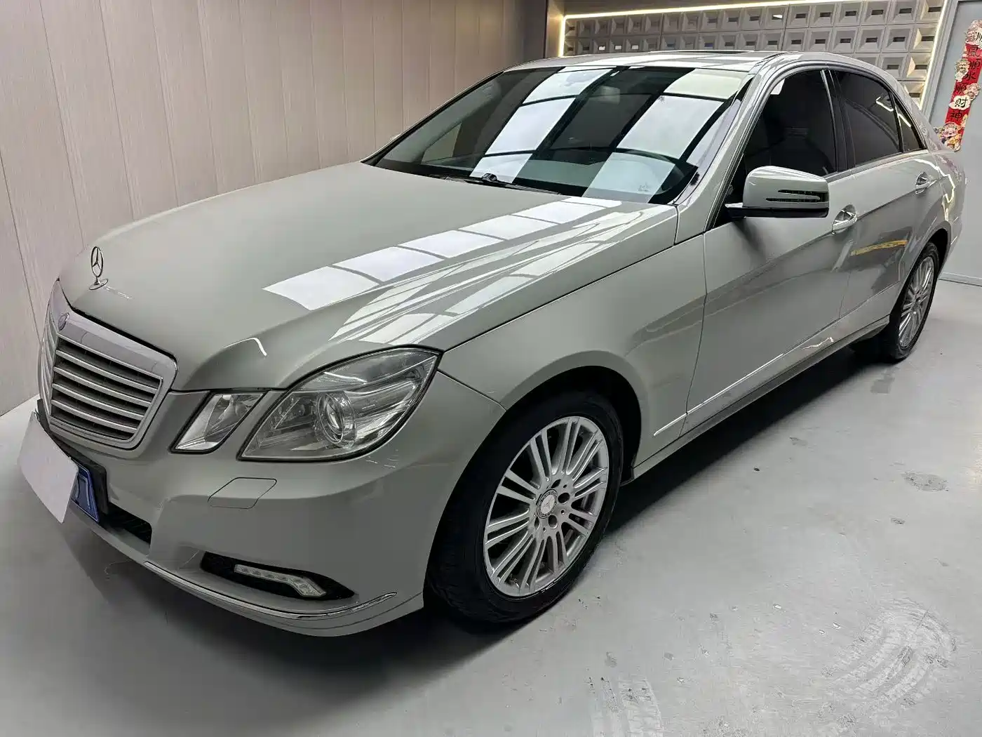 Mercedes-Benz E-Class (Import) 2010 Model E 300 Elegance Luxury Edition