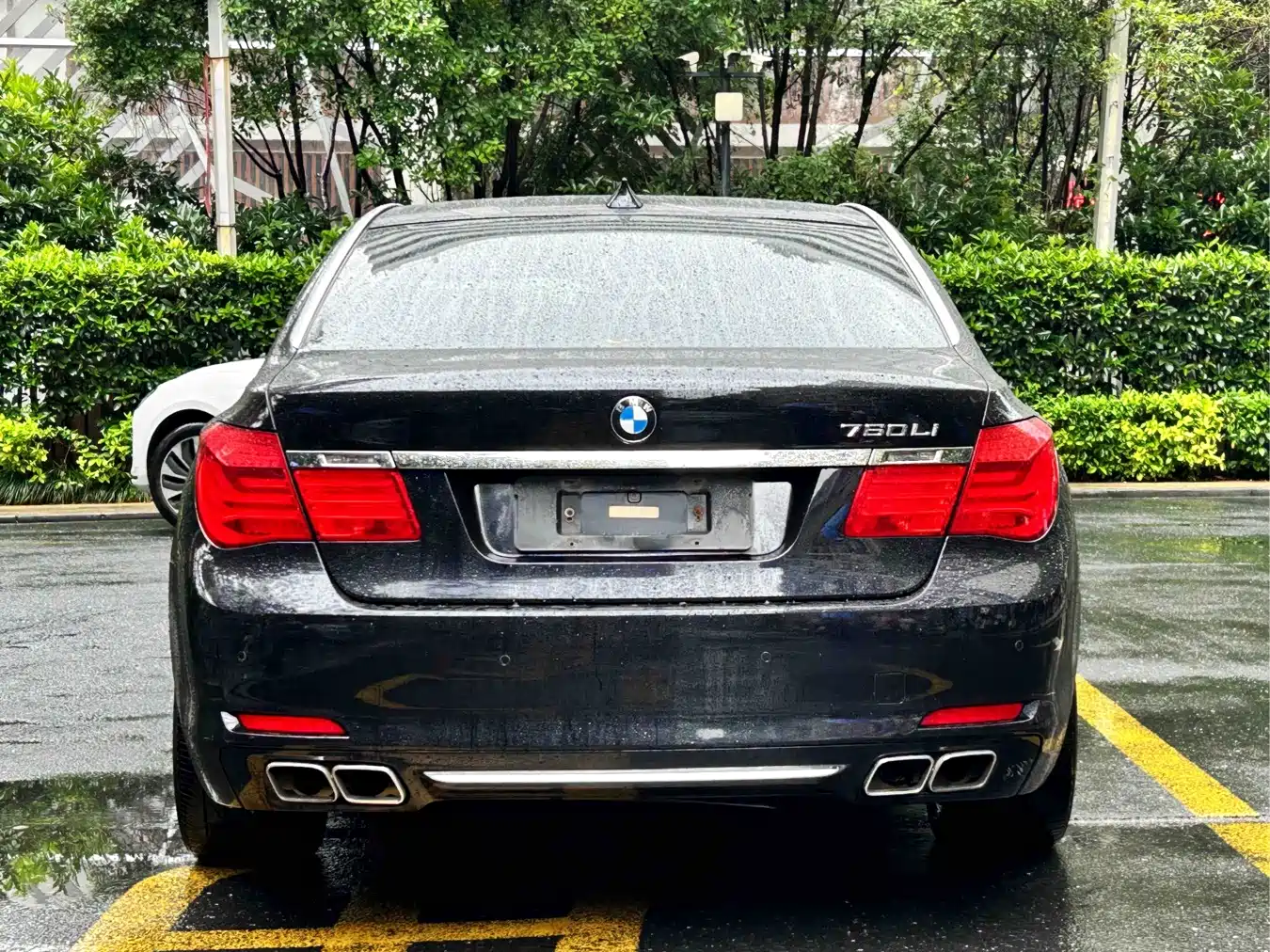 Фото 5 - BMW 7 Series