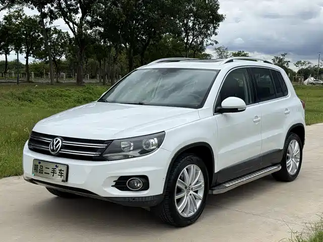  Volkswagen Tiguan 2014 2.0TSI Exclusive Edition
