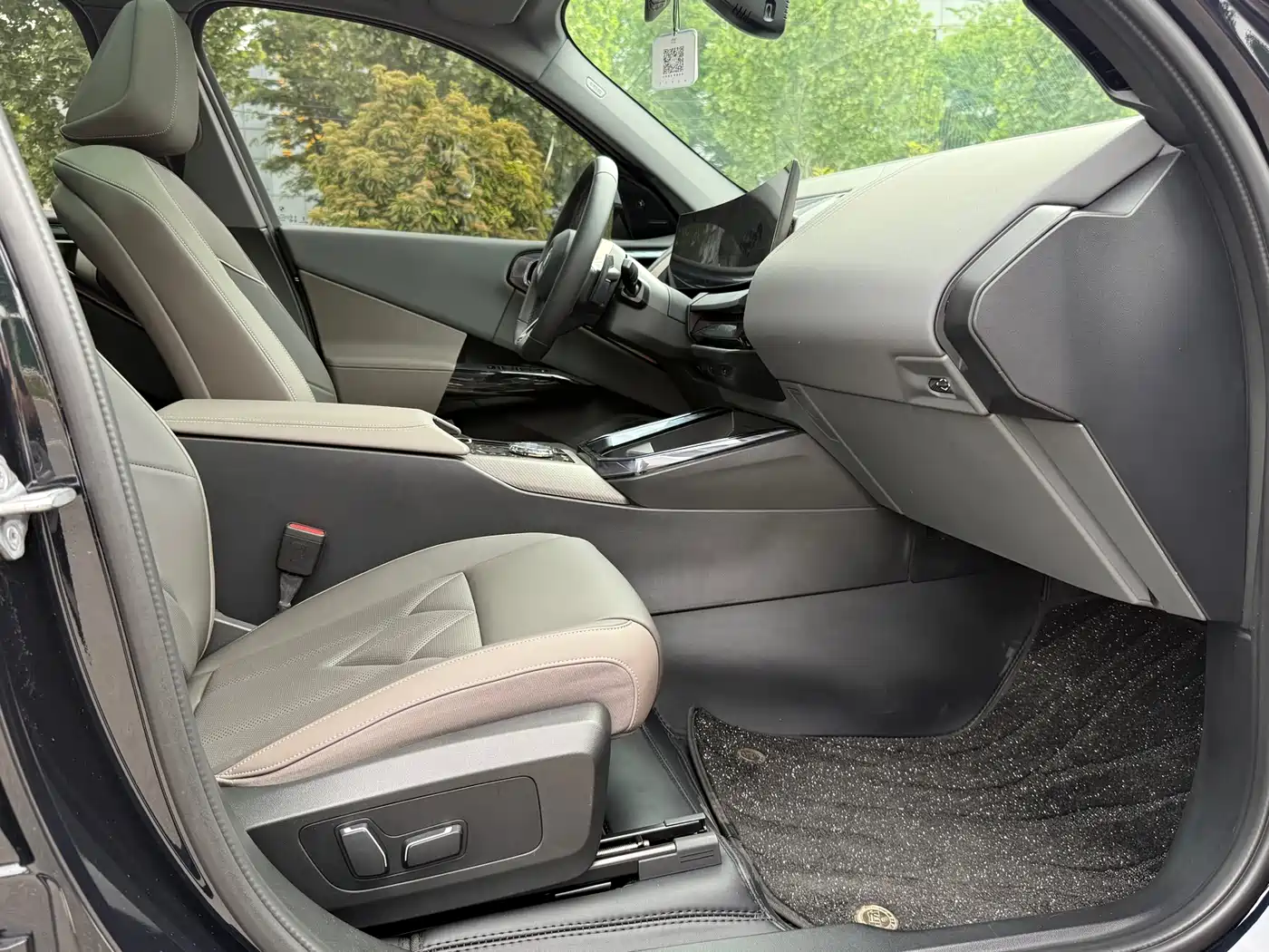 BMW X3 2025 xDrive30L Premium M Sport Package фото 7