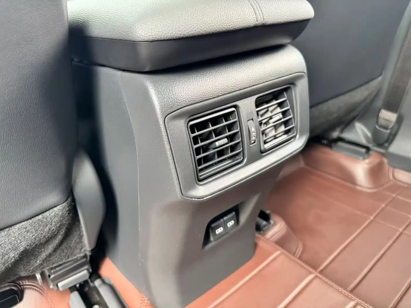 Toyota Wildlander 2023 2023 2.0L CVT FWD Urban
