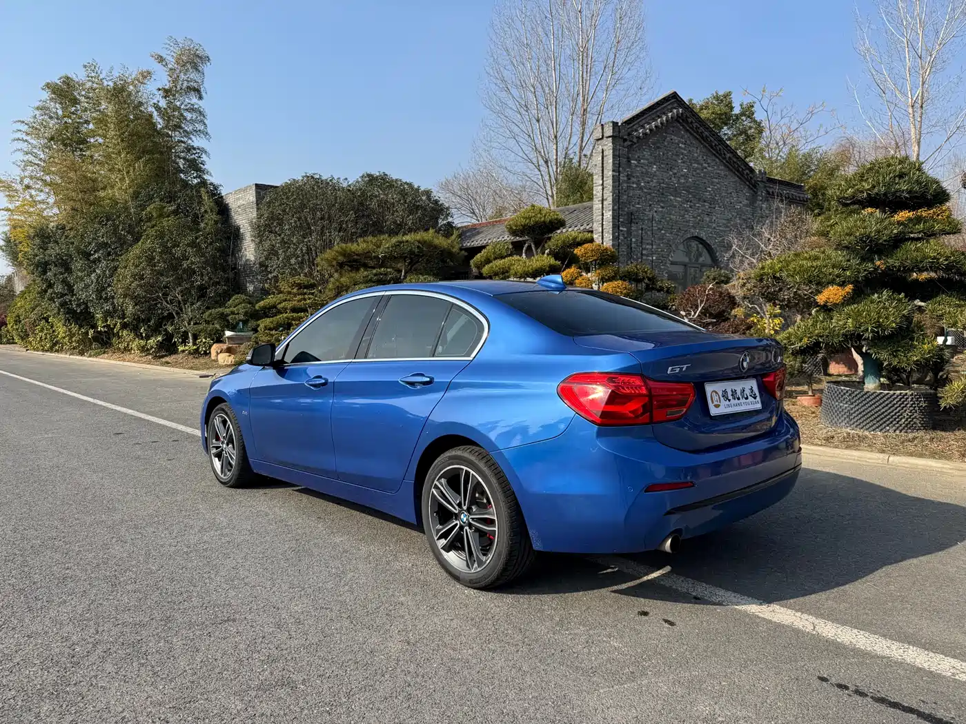 BMW 1 Series 2017 118i Sport фото 3
