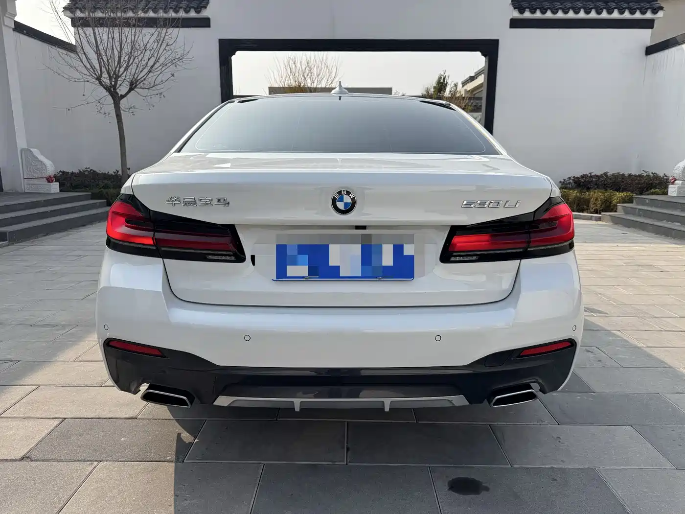 BMW 5 Series 2022 530Li Leading M Sport Package фото 14