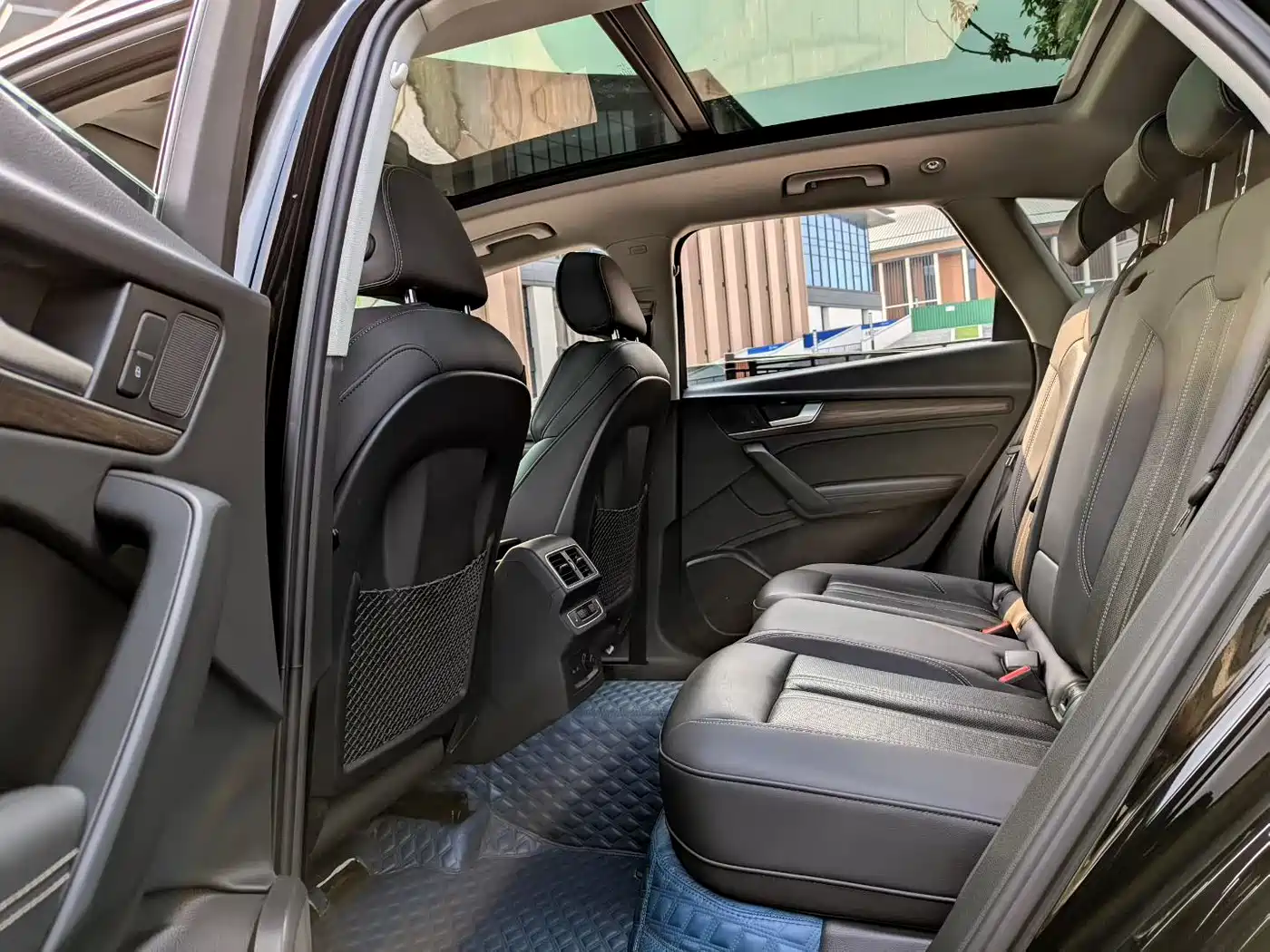 Audi Q5L 2022 40T Luxury Elegance фото 8