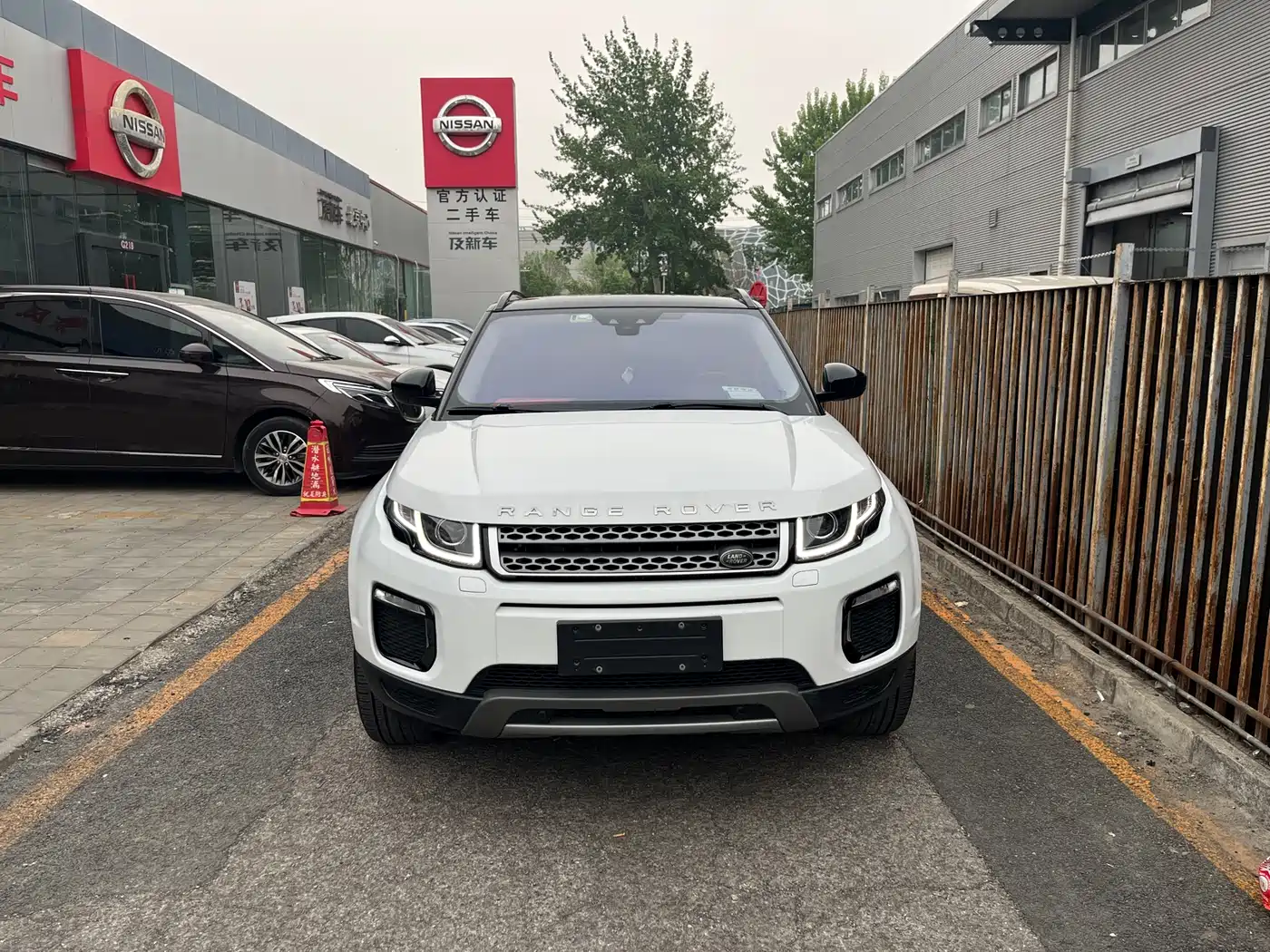 Land Rover Range Rover Evoque 2018 240PS SE Smart Edition фото 2