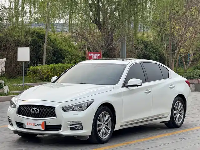 INFINITI Q50L