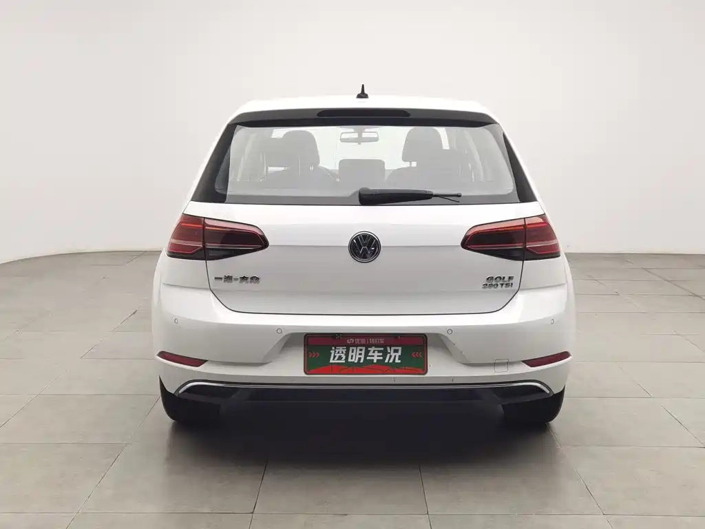 صورة 4 - Volkswagen Golf