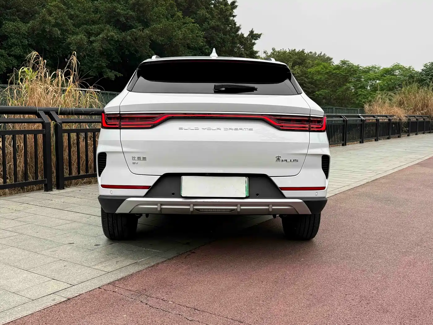 BYD Song PLUS PHEV 2021 EV Premium Model фото 4