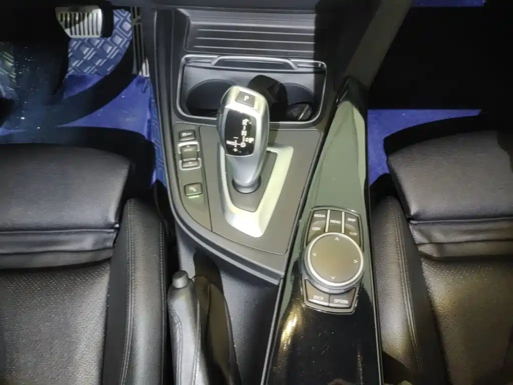 BMW 3 Series GT 2021 2020 320i M Sport Package