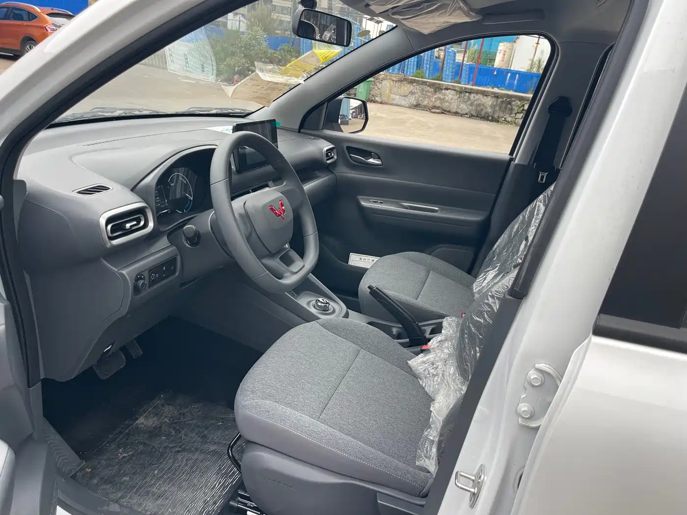 Фото 9 - Wuling Motors Wuling Hongguang New Energy