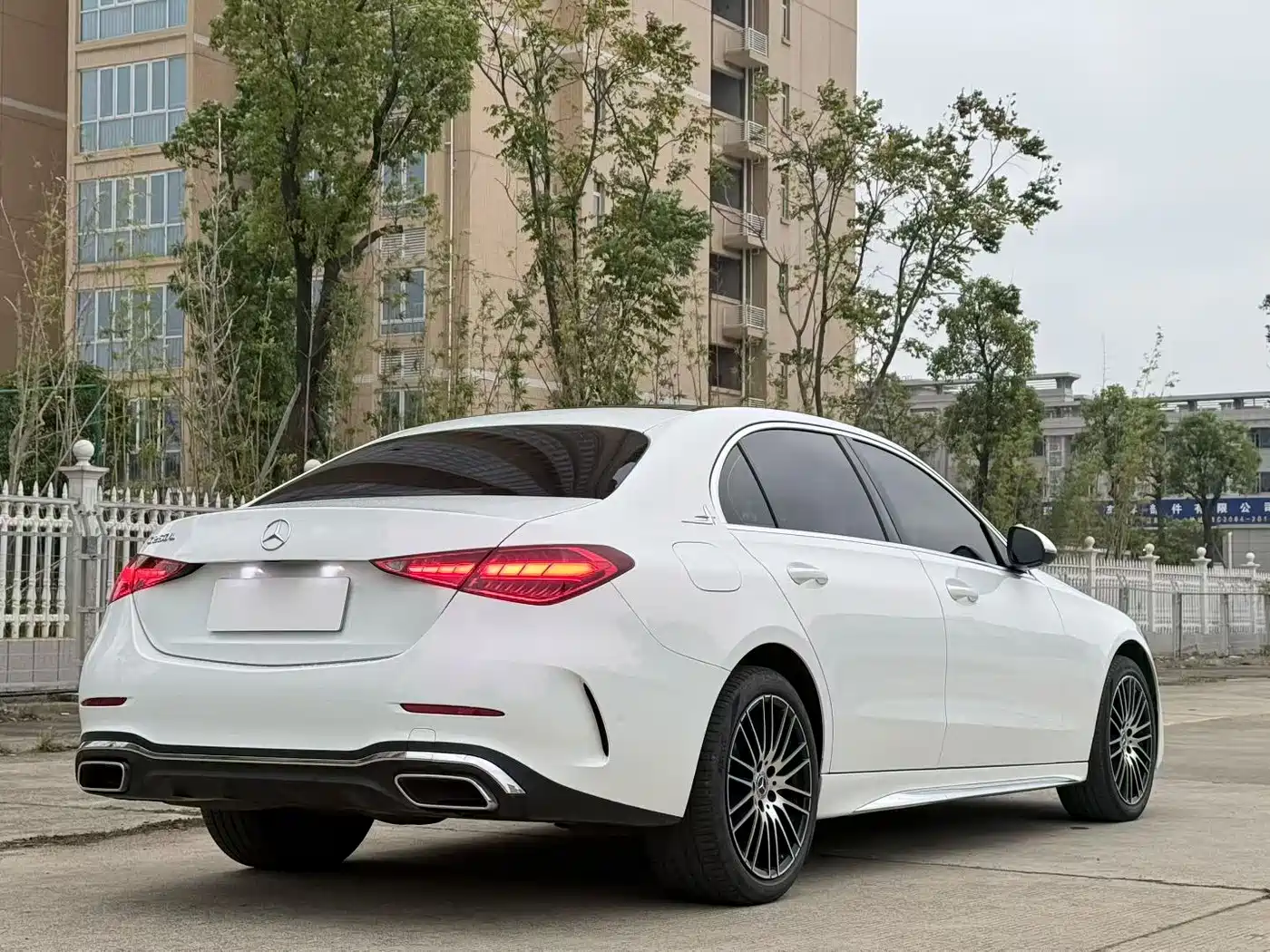 MERCEDES-BENZ C CLASS