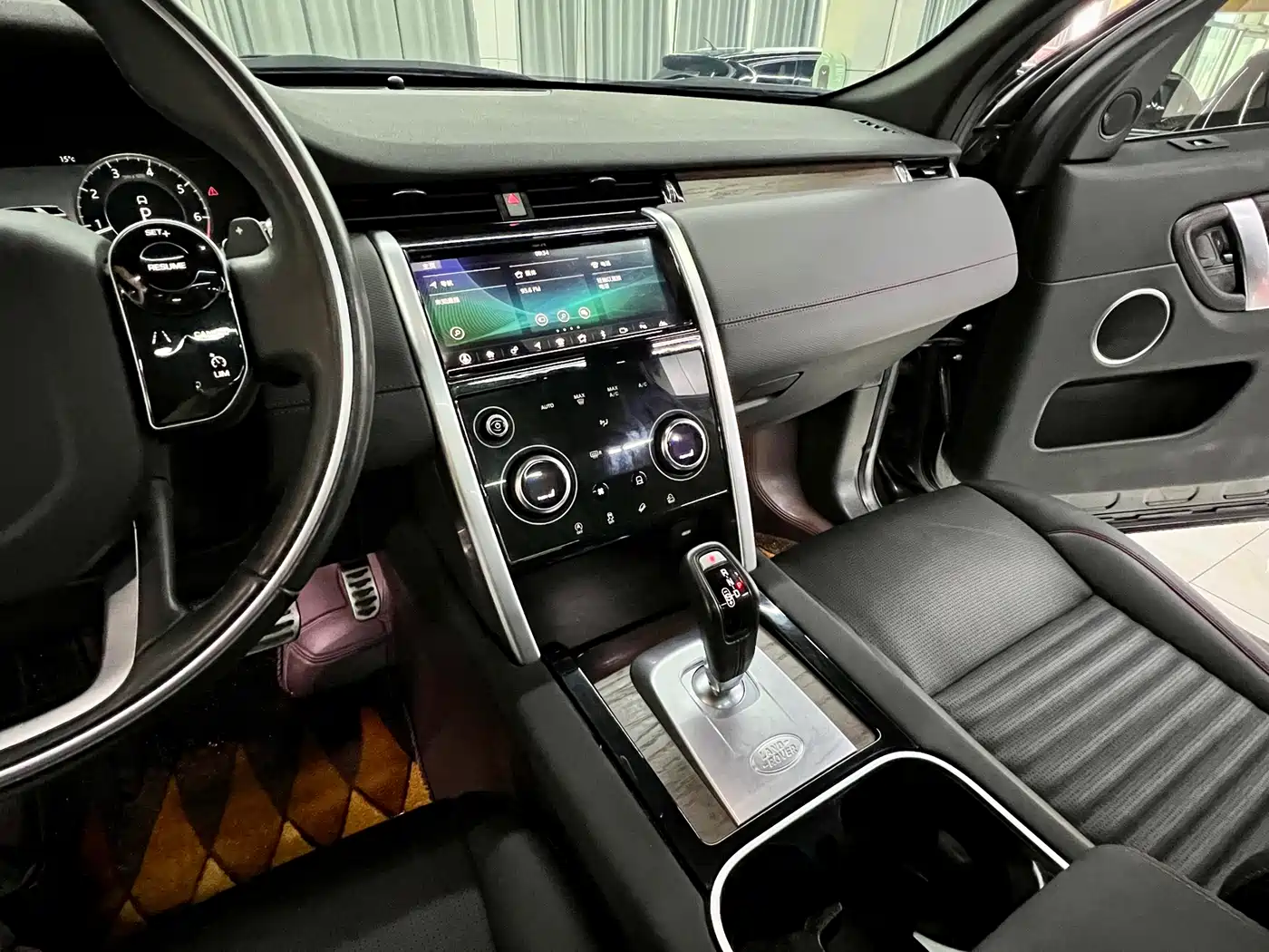 LAND ROVER DISCOVER SPORTS