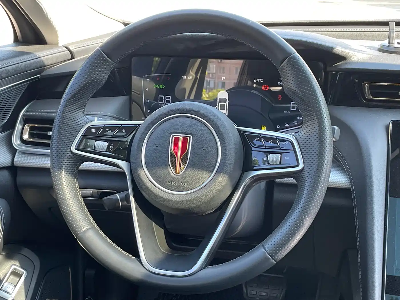 Hongqi H5 2024 1.5T DCT Smart Connect Flag Rhythm Edition фото 17