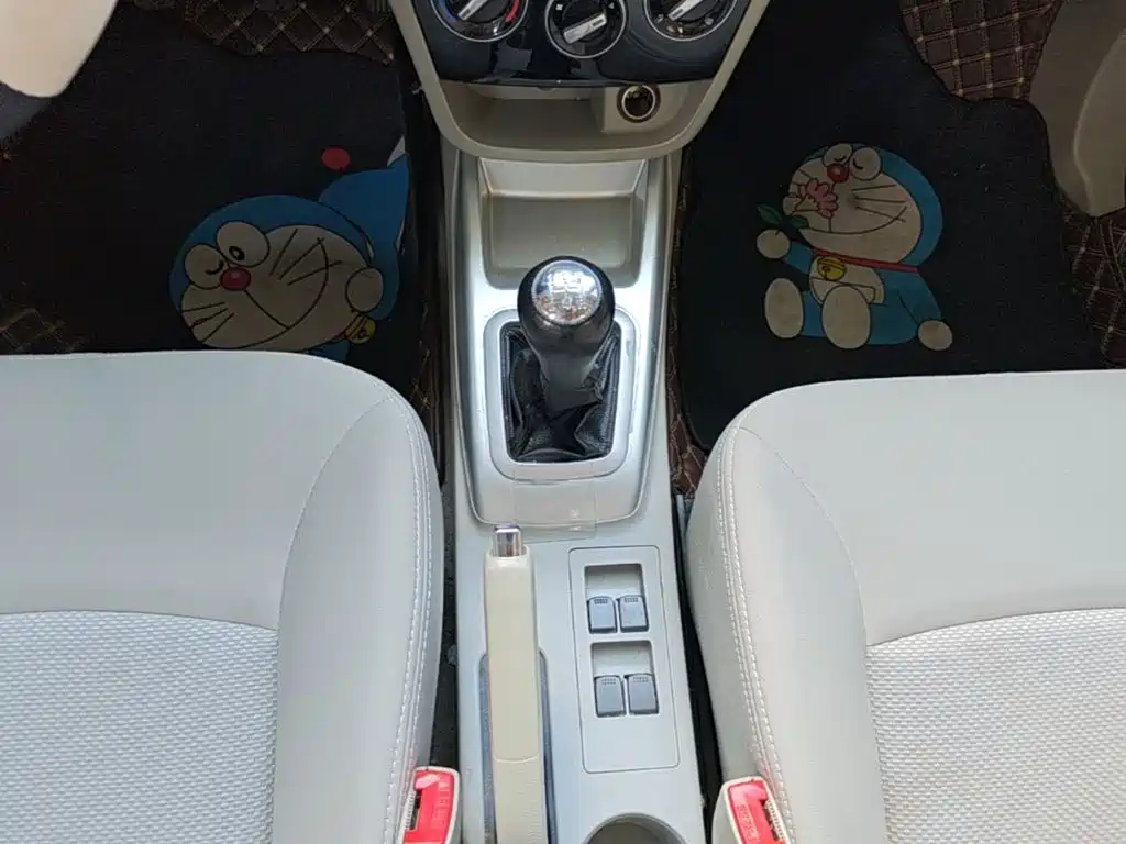 Changan Yuexiang V3 2018 2015 1.4L Manual Cozy (China V)